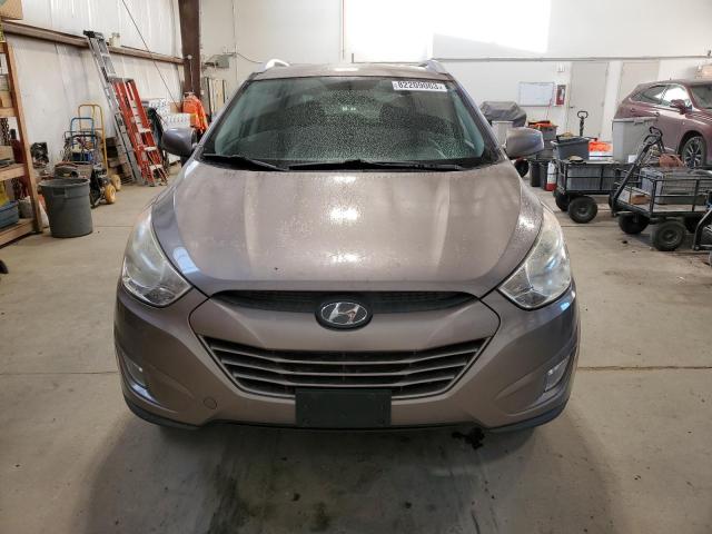 KM8JUCACXCU474646 - 2012 HYUNDAI TUCSON GLS BROWN photo 5