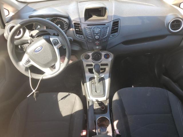 3FADP4EJ3KM101075 - 2019 FORD FIESTA SE WHITE photo 8