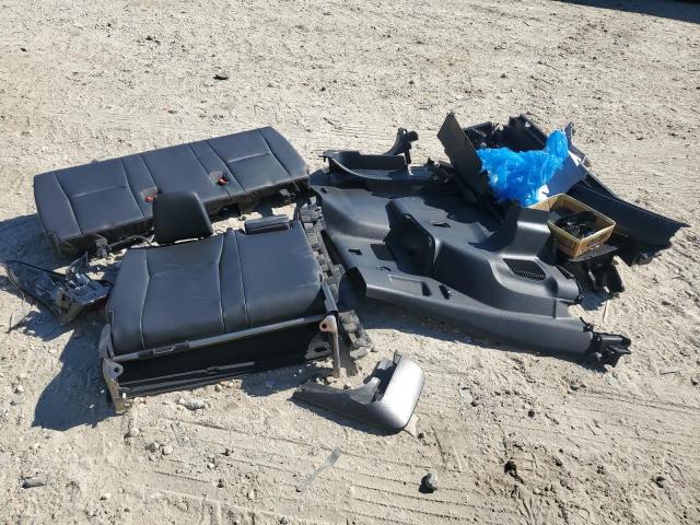 5TDGZRBH9LS515995 - 2020 TOYOTA HIGHLANDER XLE 银色 照片 13