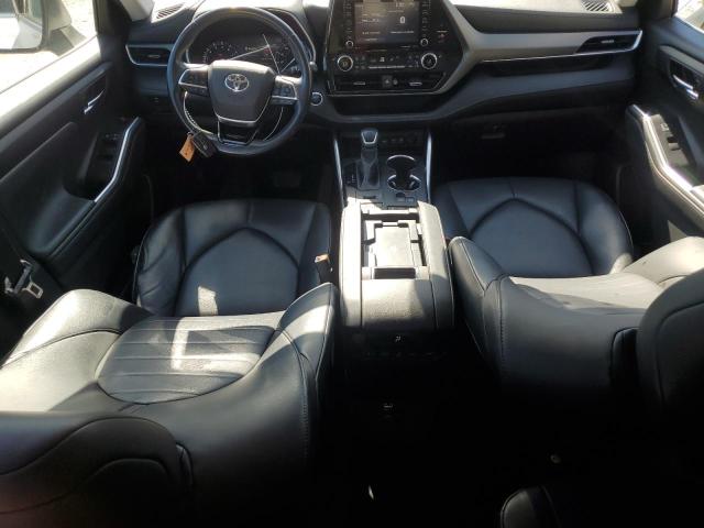 5TDGZRBH9LS515995 - 2020 TOYOTA HIGHLANDER XLE 银色 照片 8