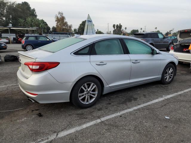 5NPE24AF3HH568588 - 2017 HYUNDAI SONATA SE SILVER photo 3