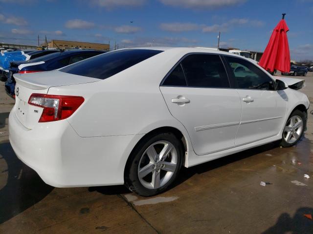 4T1BF1FK1EU821674 - 2014 TOYOTA CAMRY L WHITE photo 3