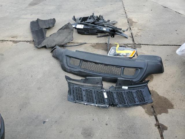 1C4RJFAG8GC390082 - 2016 JEEP GRAND CHEROKEE LAREDO 灰色 照片 12