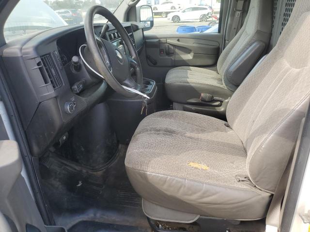 1GCFG15X381216996 - 2008 CHEVROLET EXPRESS G1 WHITE photo 7