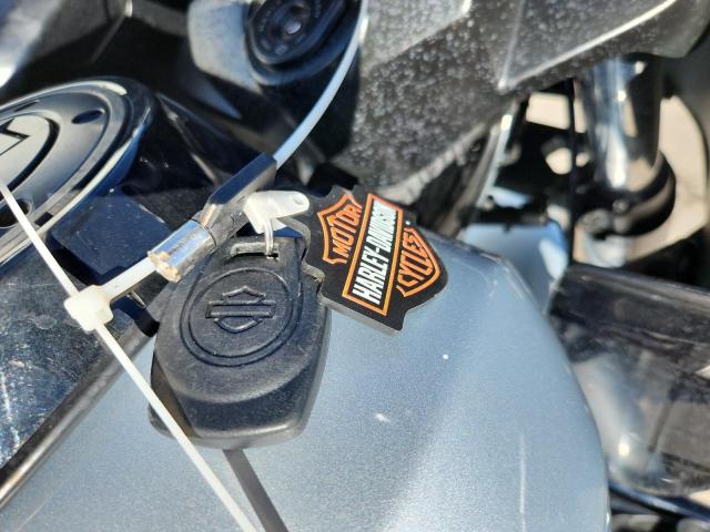1HD1KH713RB654437 - 2024 HARLEY-DAVIDSON FLTRX SILVER photo 8