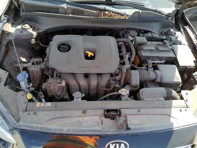 3KPF24AD3KE092518 - 2019 KIA FORTE FE Czarny zdjęcie 11