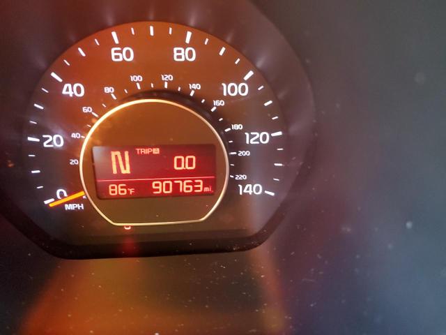 KNDJN2A29J7901975 - 2018 KIA SOUL Жасыл фото 9