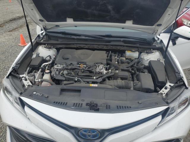 4T1B31HK8JU505978 - 2018 TOYOTA CAMRY LE WHITE photo 11