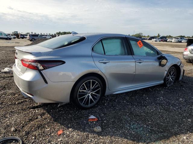 4T1G11AK0PU730524 - 2023 TOYOTA CAMRY SE NIGHT SHADE SILVER photo 3