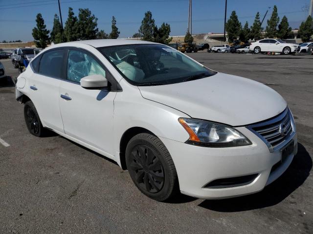 3N1AB7AP8FY248372 - 2015 NISSAN SENTRA S أبيض صورة 4