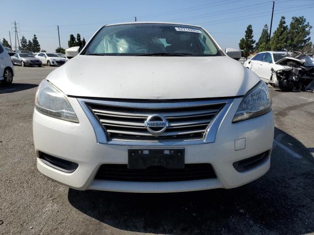 3N1AB7AP8FY248372 - 2015 NISSAN SENTRA S أبيض صورة 5