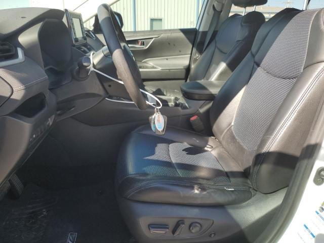 2T3RWRFVXMW114439 - 2021 TOYOTA RAV4 XLE 白色 照片 7