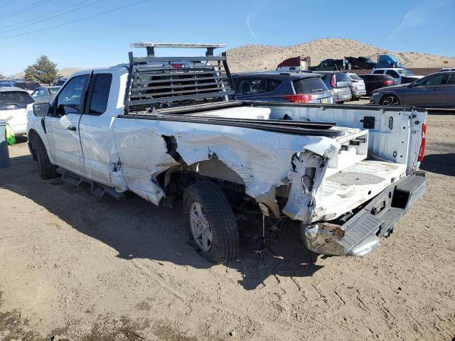 1FTFX1C87PKD06379 - 2023 FORD F150 SUPER CAB WHITE photo 2