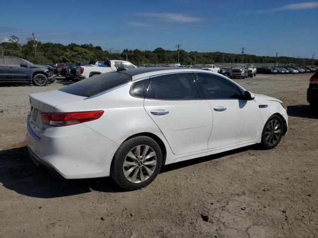5XXGU4L30GG103038 - 2016 KIA OPTIMA EX WHITE photo 3