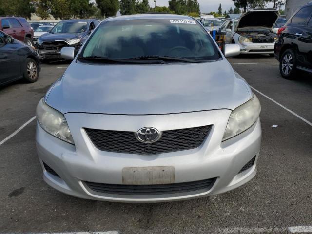 1NXBU4EEXAZ178173 - 2010 TOYOTA COROLLA BASE ვერცხლისფერი ფოტო 5