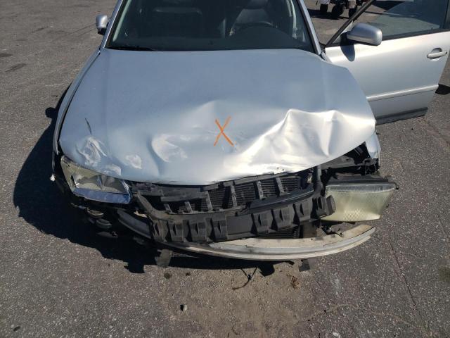 WVWPD23B6YE187013 - 2000 VOLKSWAGEN PASSAT GLX Gümüş fotoğraf 11