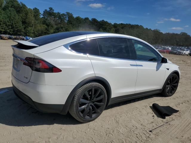 5YJXCAE24KF151420 - 2019 TESLA MODEL X თეთრი ფოტო 3