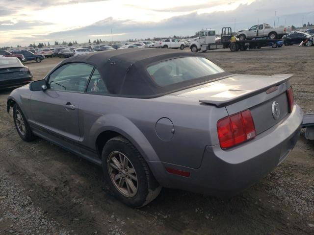 1ZVFT84N275253563 - 2007 FORD MUSTANG GRAY photo 2