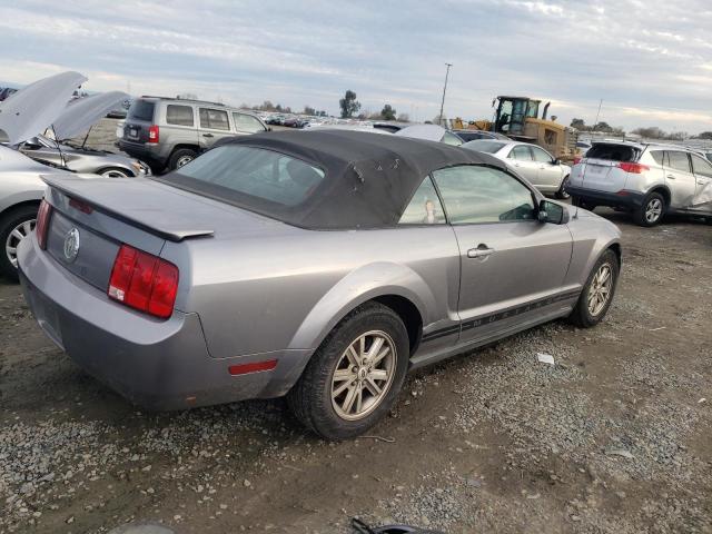 1ZVFT84N275253563 - 2007 FORD MUSTANG GRAY photo 3