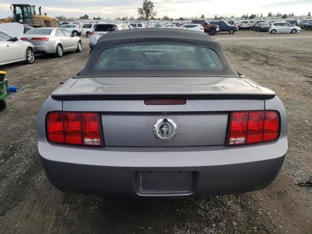 1ZVFT84N275253563 - 2007 FORD MUSTANG GRAY photo 6