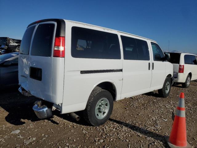 1GAZGYFG7C1171681 - 2012 CHEVROLET EXPRESS G3 LT WHITE photo 3