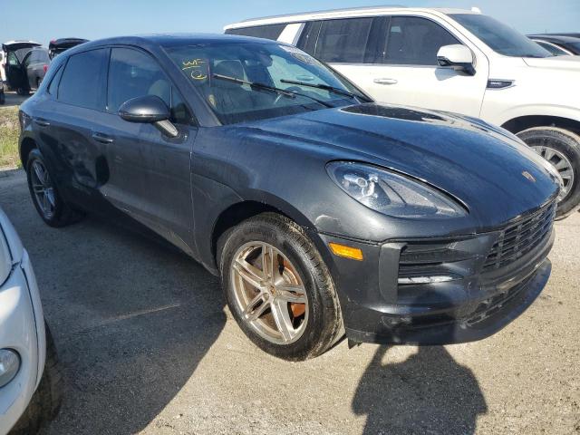 WP1AA2A57LLB07233 - 2020 PORSCHE MACAN GRAY photo 4