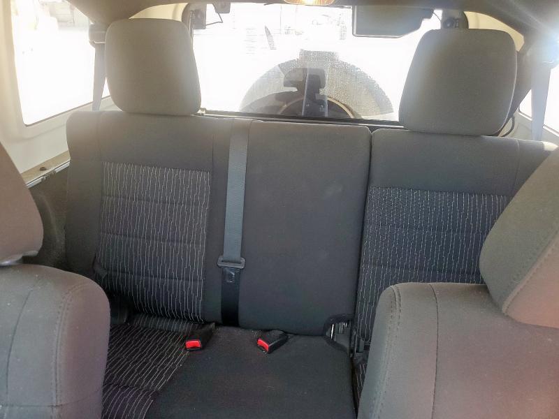 1J4BA3H10BL567017 - 2011 JEEP WRANGLER U SPORT Argent photo 10