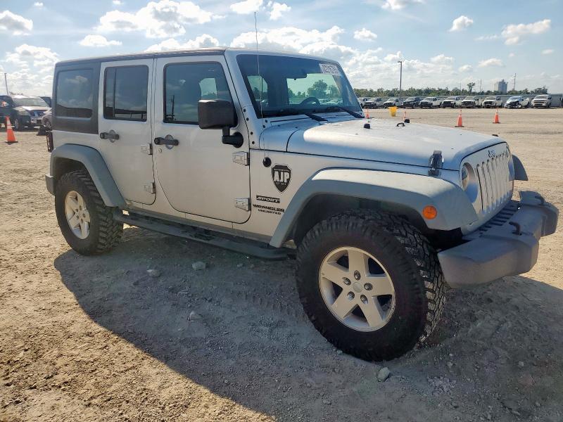 1J4BA3H10BL567017 - 2011 JEEP WRANGLER U SPORT Argent photo 4