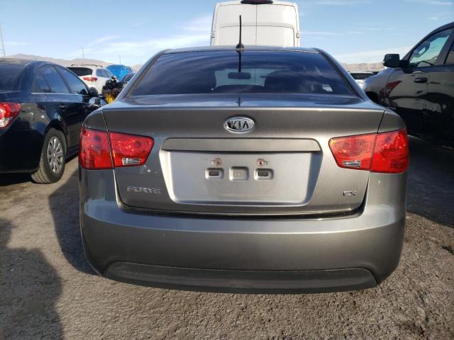 KNAFU4A28C5635378 - 2012 KIA FORTE EX GRAY photo 6