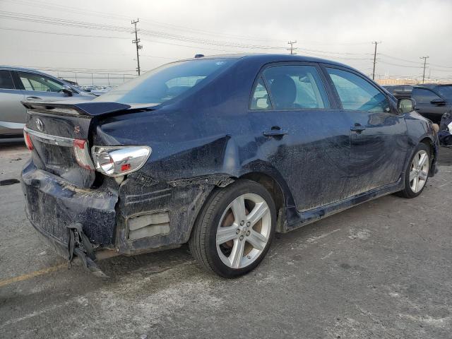 5YFBU4EE2DP104610 - 2013 TOYOTA COROLLA BASE Azul foto 3