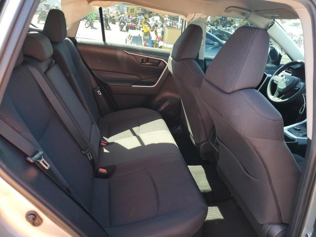 2T3LWRFV3KW011642 - 2019 TOYOTA RAV4 LE Plata foto 11