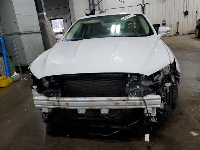 3FA6P0H7XGR179560 - 2016 FORD FUSION SE WHITE photo 5