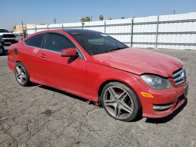 WDDGJ4HB2DG004501 - 2013 MERCEDES-BENZ C 250 RED photo 4
