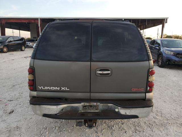 1GKEC16T71J235337 - 2001 GMC YUKON XL C1500 GRAY photo 6