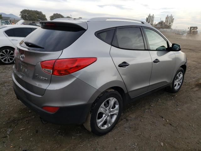 KM8JT3AC6CU427407 - 2012 HYUNDAI TUCSON GL GRAY photo 3