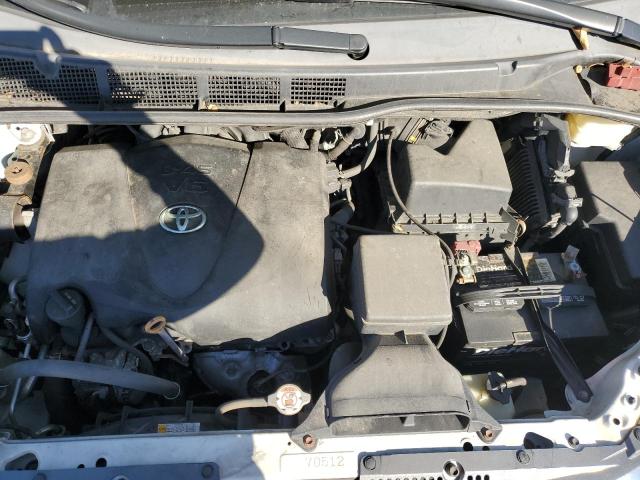 5TDYZ3DC6JS941269 - 2018 TOYOTA SIENNA XLE Белый фото 12