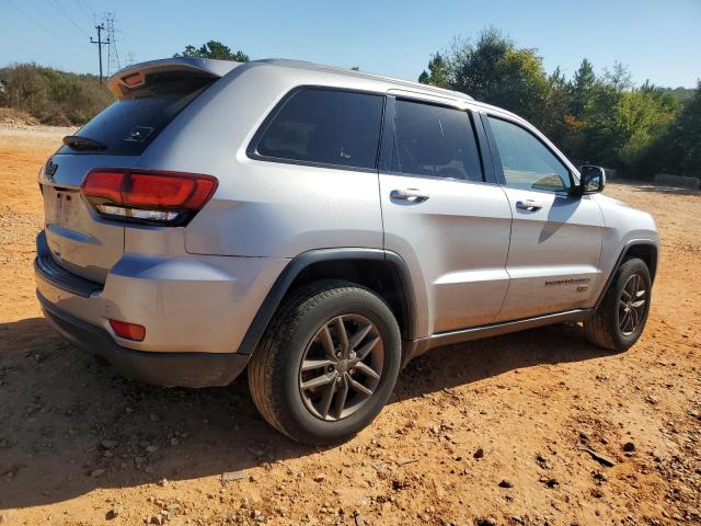 1C4RJFAG9GC359861 - 2016 JEEP GRAND CHER LAREDO Gümüş foto 3