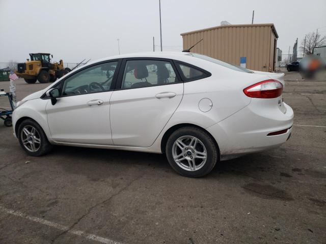 3FADP4BJ9HM152884 - 2017 FORD FIESTA SE WHITE photo 2