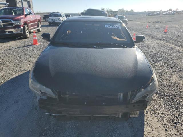 JTKJF5C72FJ011070 - 2015 TOYOTA SCION TC Schwarz Foto 5