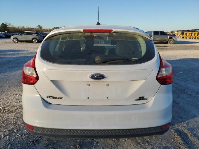 1FADP3K23EL272177 - 2014 FORD FOCUS SE WHITE photo 6