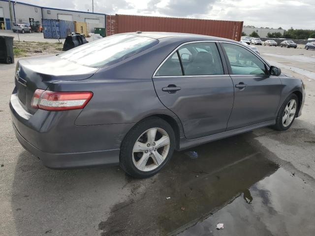 4T1BF3EK4BU767165 - 2011 TOYOTA CAMRY BASE Gri fotoğraf 3