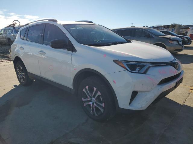 JTMZFREV5HJ124236 - 2017 TOYOTA RAV4 LE WHITE photo 4