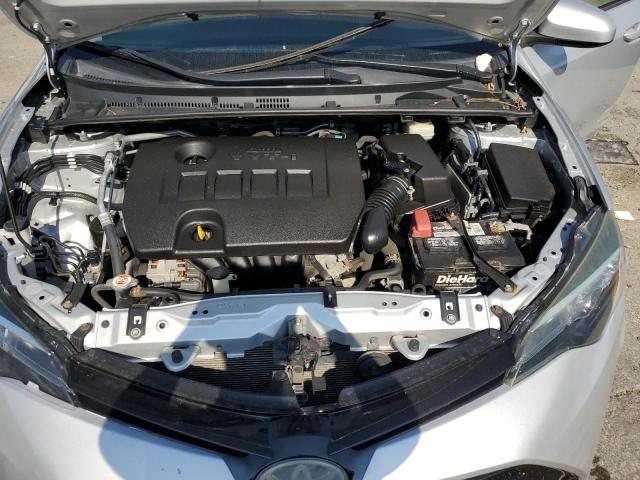 2T1BURHE7JC966967 - 2018 TOYOTA COROLLA L SILVER photo 11