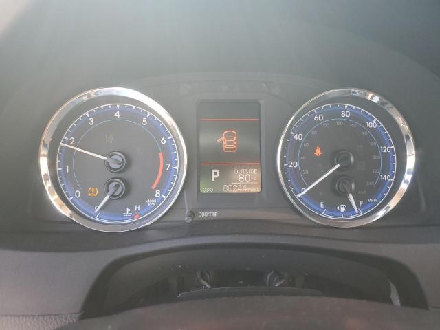 2T1BURHE7JC966967 - 2018 TOYOTA COROLLA L SILVER photo 9