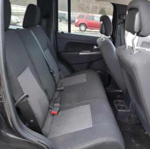 1J4PN3GK9AW147175 - 2010 JEEP LIBERTY RENEGADE 黑色 照片 10