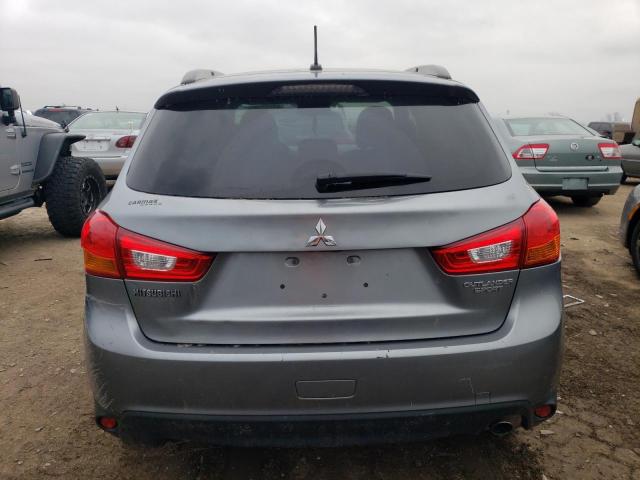 4A4AP4AU3EE027186 - 2014 MITSUBISHI OUTLANDER SE GRAY photo 6