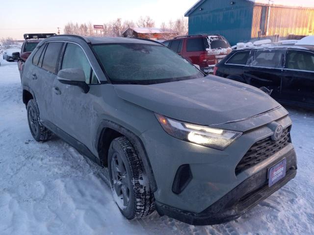 2T3P1RFV7NW251040 - 2022 TOYOTA RAV4 XLE GRAY photo 4