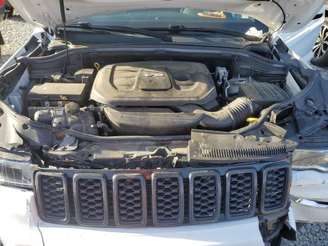 1C4RJFAG7JC299408 - 2018 JEEP GRAND CHER LAREDO Beyaz fotoğraf 12