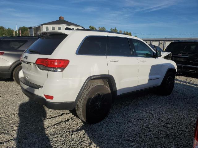 1C4RJFAG7JC299408 - 2018 JEEP GRAND CHER LAREDO Beyaz fotoğraf 3