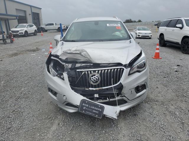 LRBFX1SA5JD028581 - 2018 BUICK ENVISION ESSENCE ვერცხლისფერი ფოტო 5